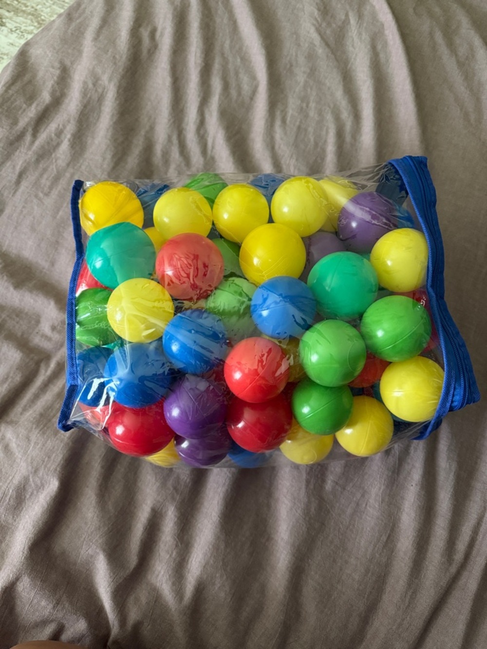 100 Colorful Ball Pit Ball with Bag - Multicolor